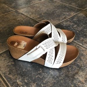 Clark’s white strap wedge sandals SZ US 8M